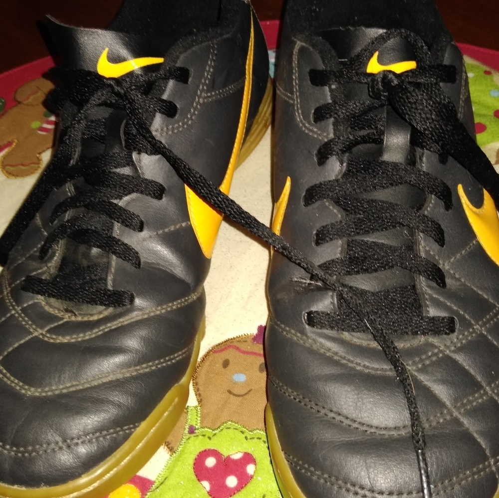 Nike shoes
